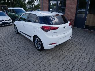 Hyundai I-20  picture 4
