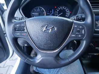 Hyundai I-20  picture 15