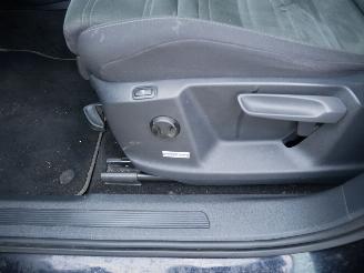Volkswagen Touran 2.0 TDI 7 PERSOONS ALCANTARA picture 14