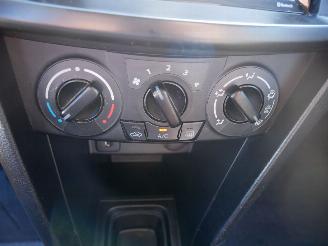 Suzuki Swift  picture 12