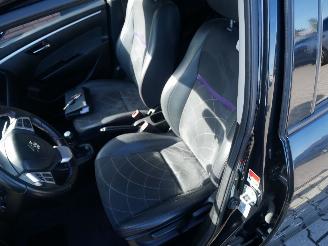 Suzuki Swift  picture 9