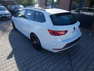 Seat Leon ST FR CUPRA 300 4 DRIVE PANORAMADAK LED ALCANTARA picture 4