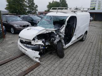 Avarii auto utilitare Fiat Doblo  2021/6