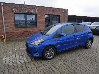 Auto incidentate Toyota Yaris HYBRID 2017/7