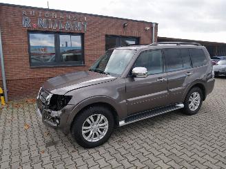 Avarii autoturisme Mitsubishi Pajero 3.2 DI-D  PANORAMADAK LEER XENON AWD 7 PERSOONS 2016/3