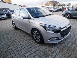 Hyundai I-20  picture 3