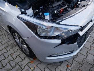 Hyundai I-20  picture 10
