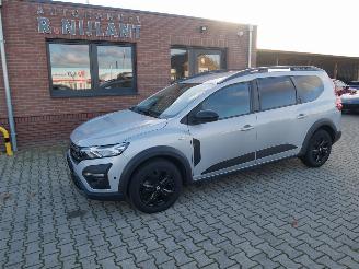uszkodzony samochody osobowe Dacia Jogger EXTREME + 2022/11