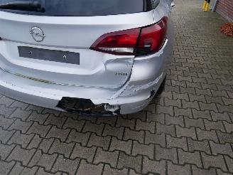 Opel Astra Sports Tourer Business Start/Stop picture 7