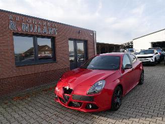 Unfallwagen Alfa Romeo Giulietta QUADRIFOGLIO VERDE BI-XENON 2012/3