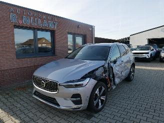 Damaged car Volvo Xc-60 Plus Bright Recharge Plug-In Hybrid AWD 2023/1