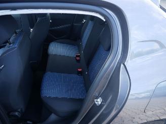 Peugeot 208 LIKE picture 12