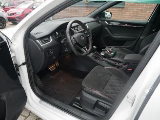 Skoda Octavia RS 4x4 PANORAMADAK LED ALCANTARA DSG picture 8