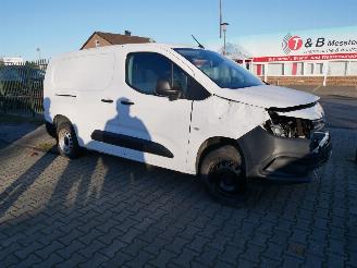 damaged passenger cars Citroën Berlingo MAXI L2H1 2020/6