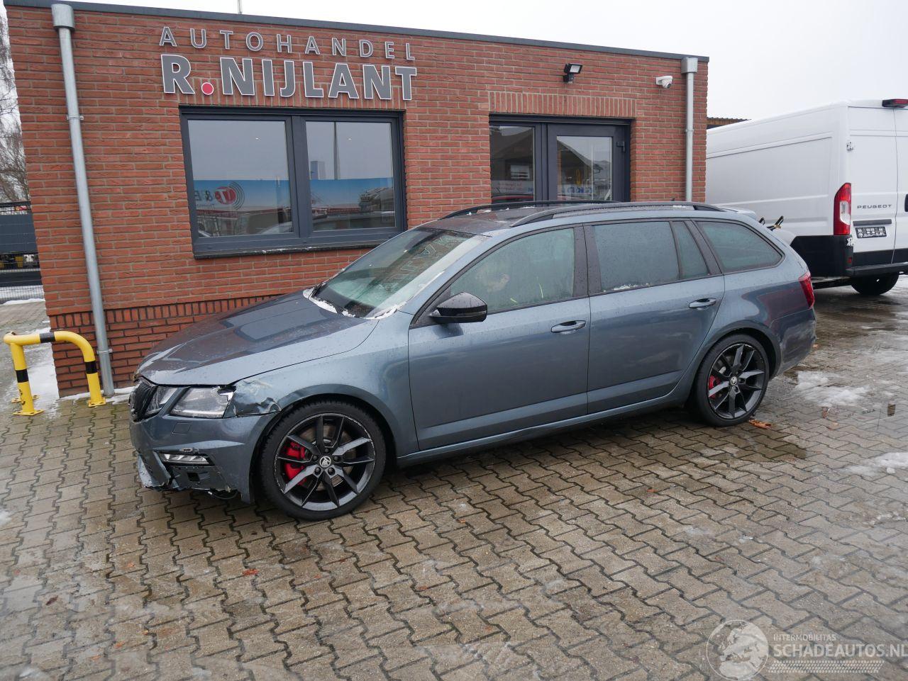 Skoda Octavia RS 245 PANORAMADAK VIRTUAL COCKPIT CANTON