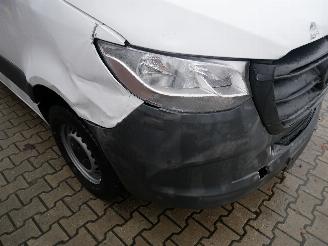 Mercedes Sprinter 317 CDI L2H2 picture 9