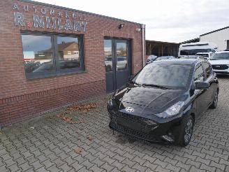 Vaurioauto  passenger cars Hyundai I-10  2025/6