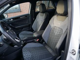 Volkswagen T-Roc R line 4 MOTION VIRTUAL COCKPIT picture 12