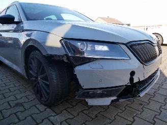 Skoda Superb SPORT LINE DSG 4X4 PANORAMADAK BI-XENON ALCANTARA ACC picture 5