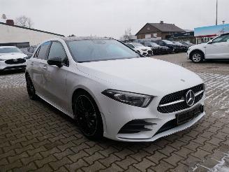 Mercedes A-klasse A 180 D AMG ALCANTARA LED PANORAMADAK picture 2