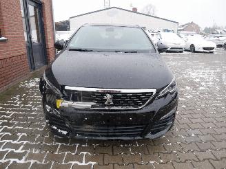 Peugeot 308 GT-Line SW PANORAMADAK NIEUWE MOTOR MET REKENING LED picture 3