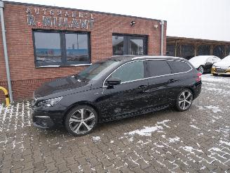 skadebil auto Peugeot 308 GT-Line SW PANORAMADAK NIEUWE MOTOR MET REKENING LED 2017/9