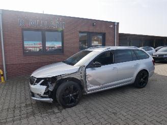 Unfallwagen Skoda Octavia STYLE 2020/12