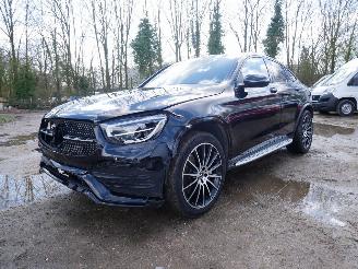 uszkodzony samochody osobowe Mercedes GLC 330 D AMG PANORAMADAK LEER LED 4 MATIC 2019/10