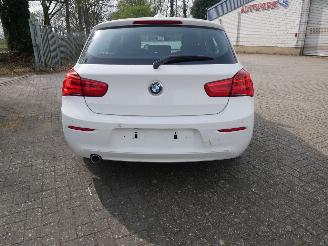 BMW 1-serie 118i picture 5