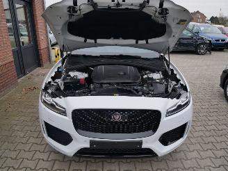 Jaguar F-Pace Chequered Flag AWD Merida Panoramadak Leer Led picture 6