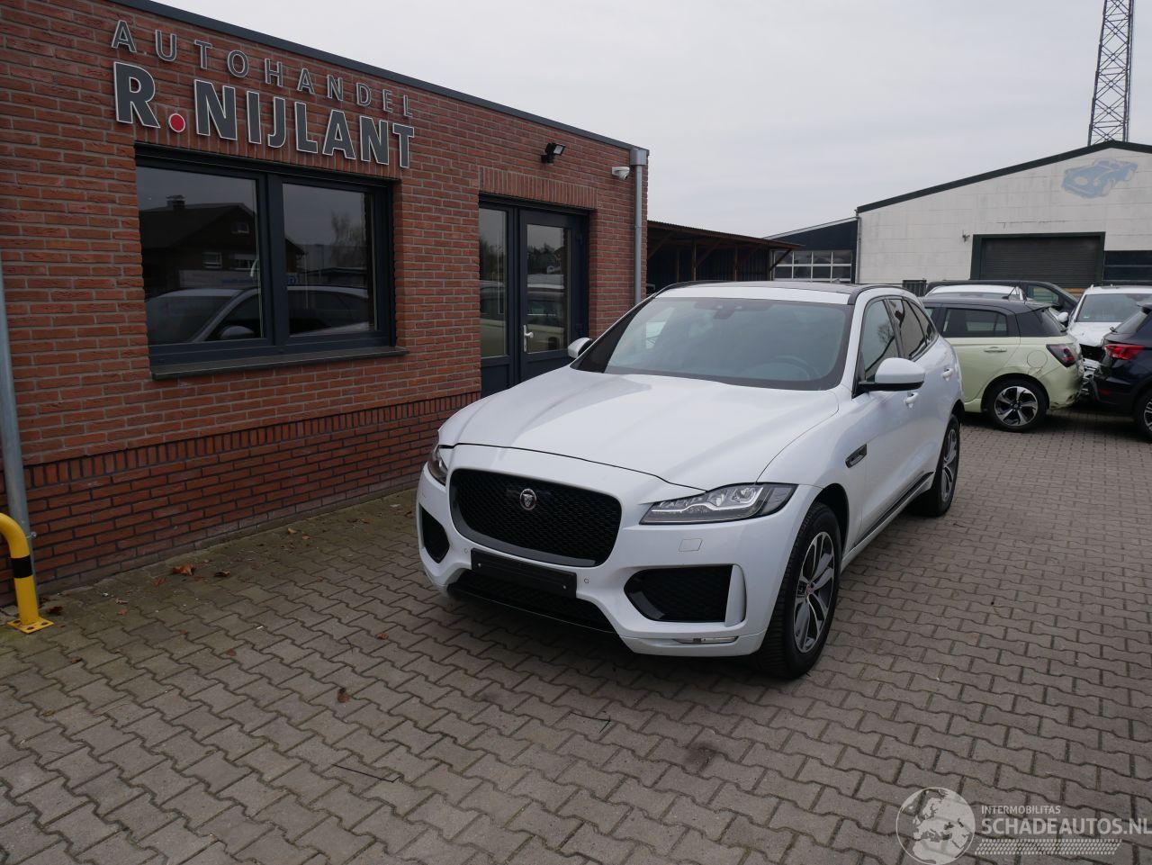 Jaguar F-Pace Chequered Flag AWD Merida Panoramadak Leer Led
