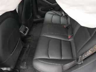 Tesla Model 3 LONG RANGE DUAL AWD picture 12