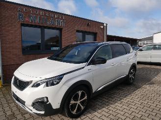 Damaged car Peugeot 5008 ALLURE GT-LINE PANORAMADAK HALF LEER 7 PERSOONS CAM. 2020/7