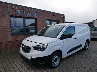 begagnad bil bedrijf Opel Combo L2 H1 EDITION. 2022/1
