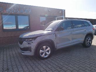 Avarii autoturisme Skoda Kodiaq SPORTLINE 4x4 PANORAMADAK LED VIRTUAL ACC ALCANTARA 2022/6