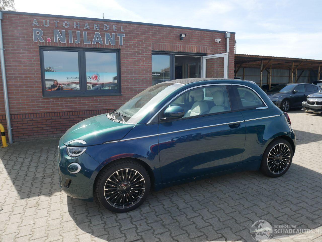 Fiat 500E CABRIO LA PRIMA BY BOCELLI LEER LED