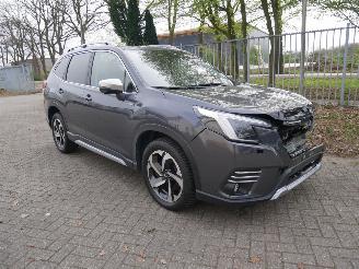 Schadeauto Subaru Forester PREMIUM AWD PANORAMADAK LEER LED BENZINE HYBRIDE 2023/3