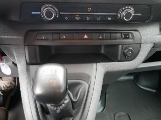 Peugeot Expert L2 H1 PREMIUM picture 23