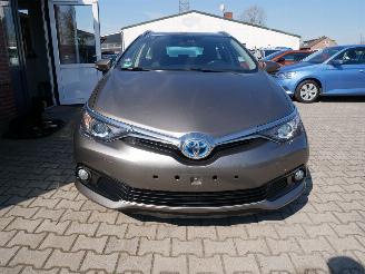 Toyota Auris Touring Sports COMFORT HYBRIDE picture 3
