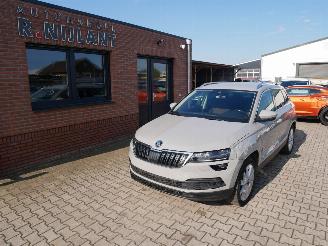uszkodzony samochody osobowe Skoda Karoq STYLE 4X4 LED ACC 2018/7