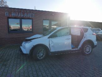 Coche accidentado Toyota Rav-4 HYBRID EDITION S 4X4 2017/4