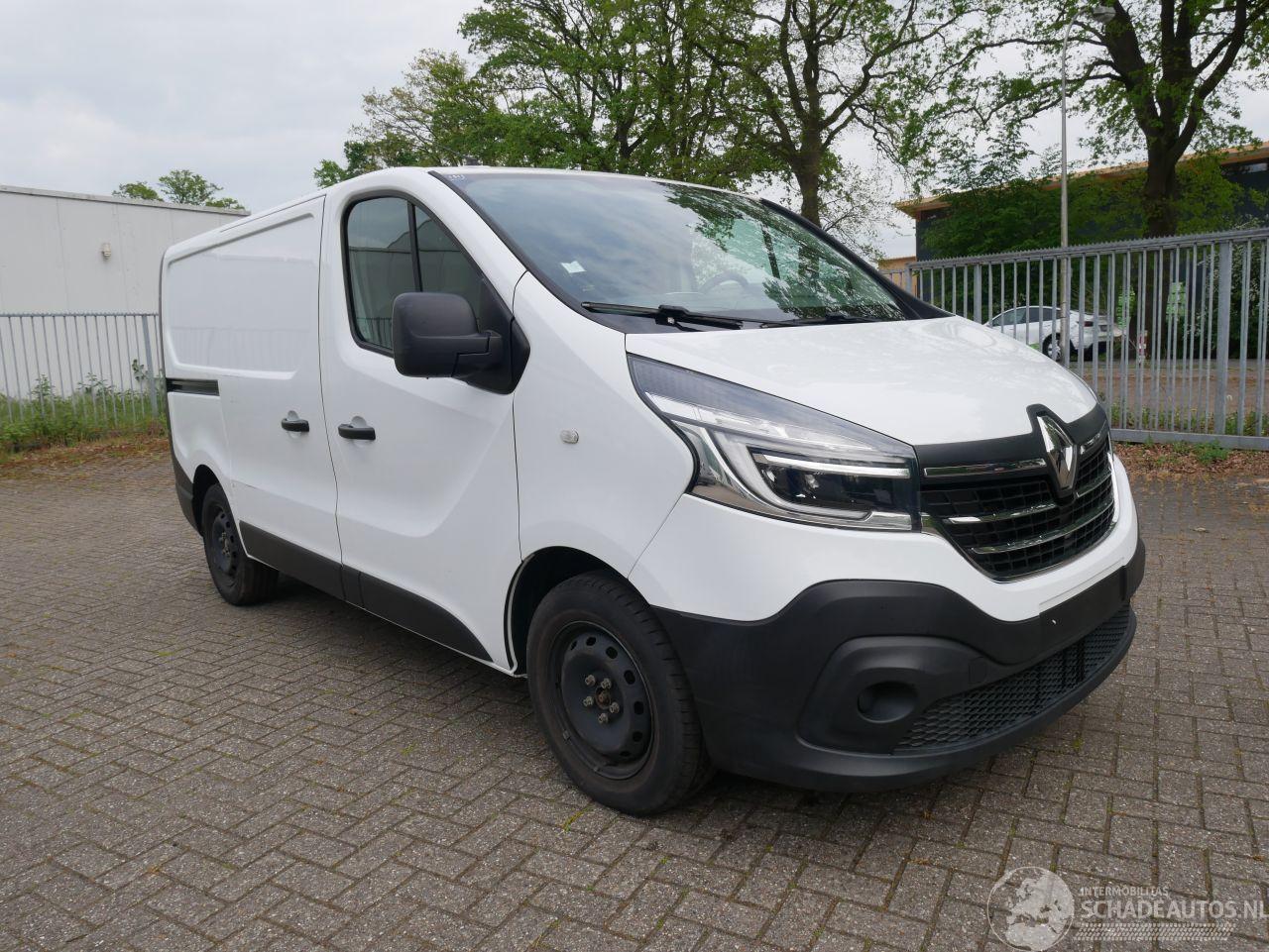 Renault Trafic L1H1 MOTORSCHADE