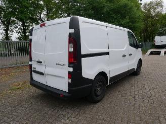Renault Trafic L1H1 MOTORSCHADE picture 2