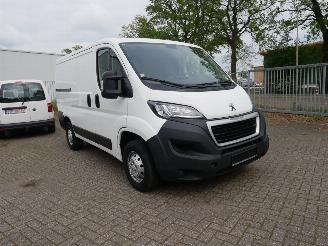 škoda dodávky Peugeot Boxer L1H1 Medicijnen Transport 2020/8