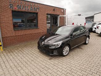 Auto incidentate Renault Clio  2021/12