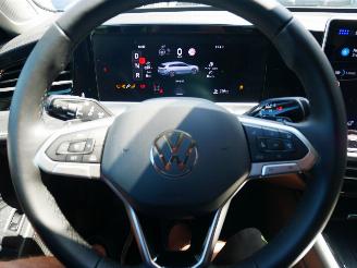 Volkswagen Passat ELEGANCE picture 15
