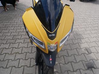 Aprilia Tuono 125 picture 13
