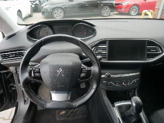 Peugeot 308  picture 11