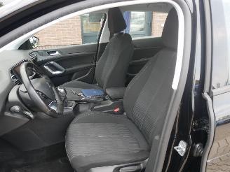Peugeot 308  picture 10