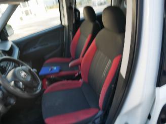 Fiat Doblo 5 PERSOONS MOTORSCHADE picture 6